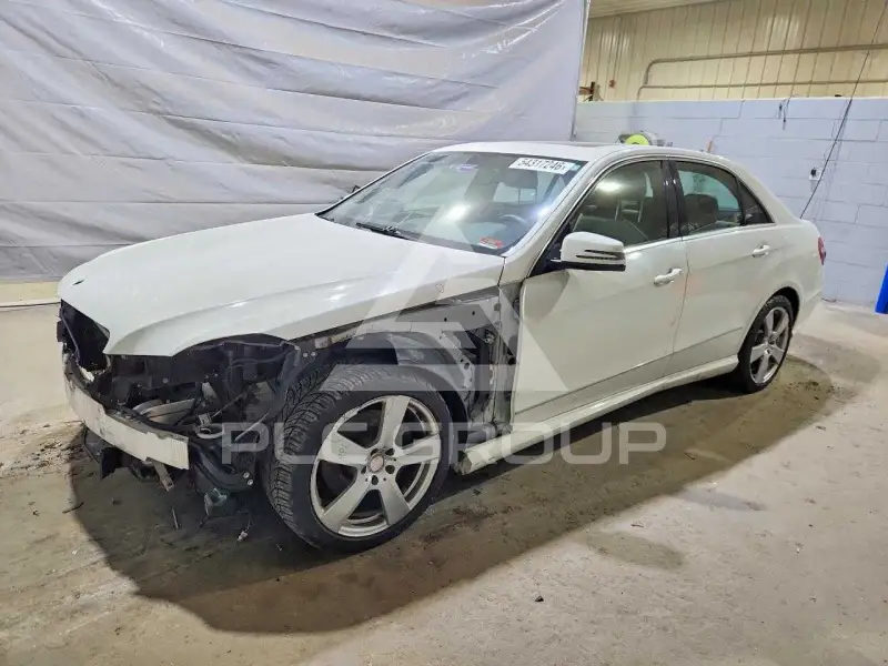 2011 Mercedes Benz E-Class фото