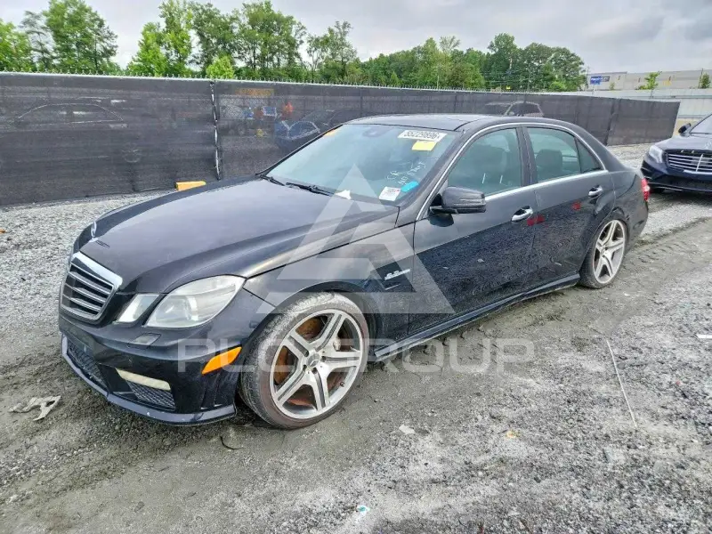 2011 Mercedes Benz E-Class фото