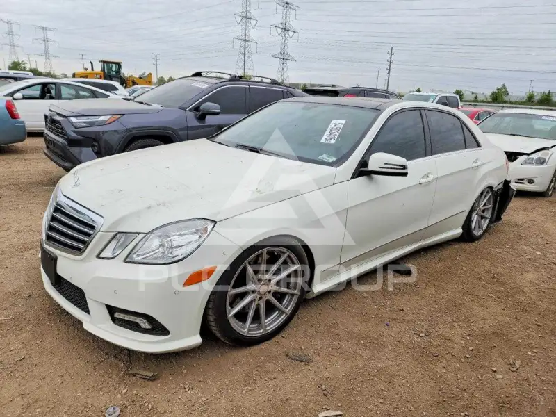 2011 Mercedes Benz E-Class фото