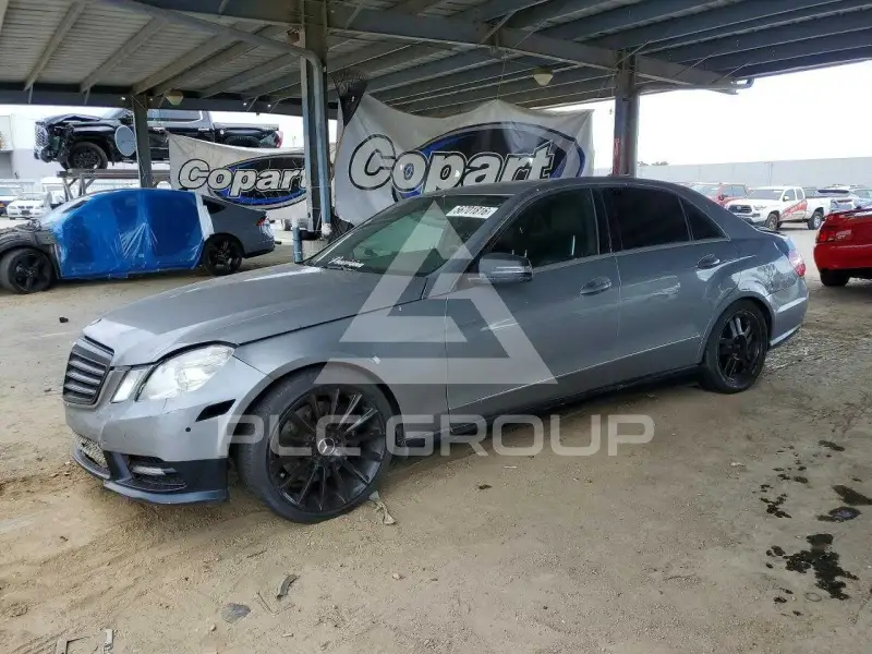 2011 Mercedes Benz E-Class фото