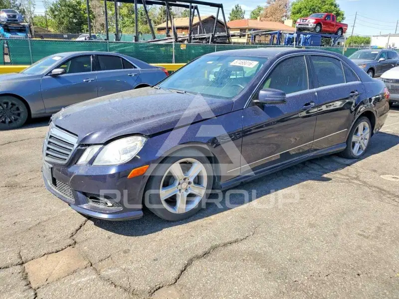 2011 Mercedes Benz E-Class фото
