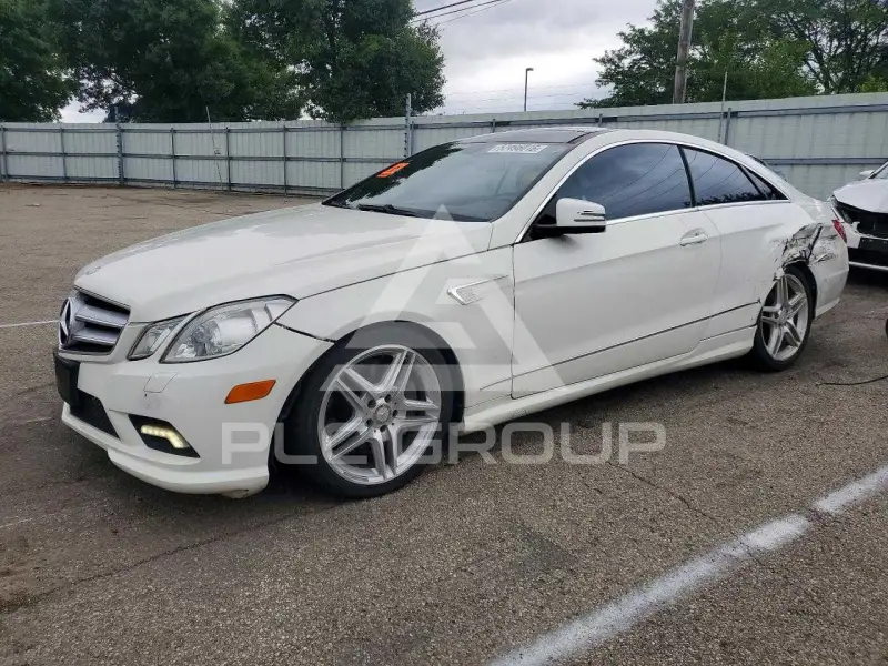 2011 Mercedes Benz E-Class photo