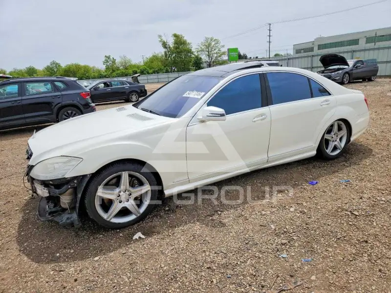 2011 Mercedes Benz S-Class photo