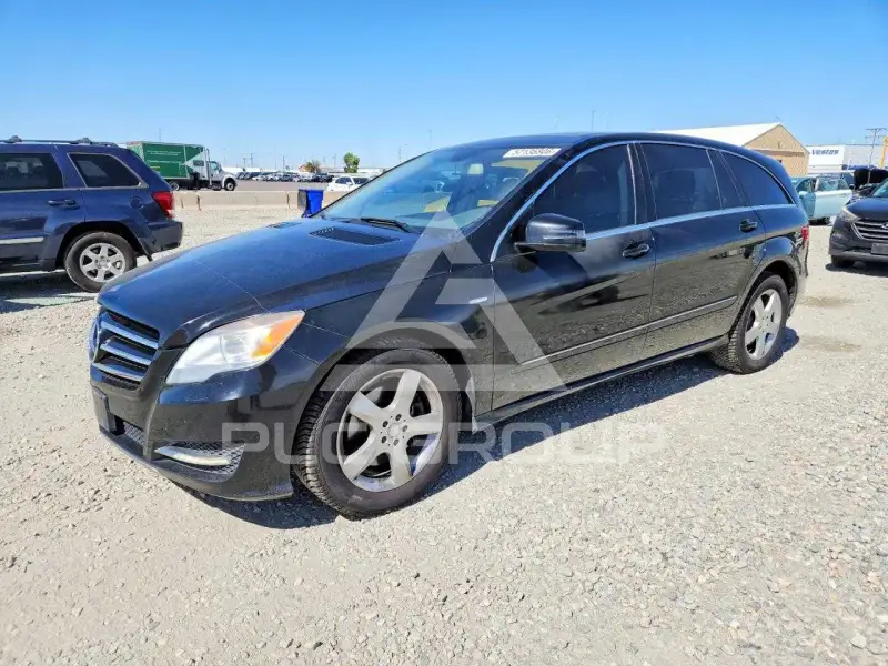 2011 Mercedes Benz R-Class photo