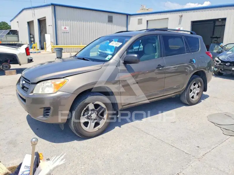 2011 Toyota RAV4 photo