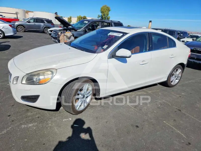 2011 Volvo S60 фото
