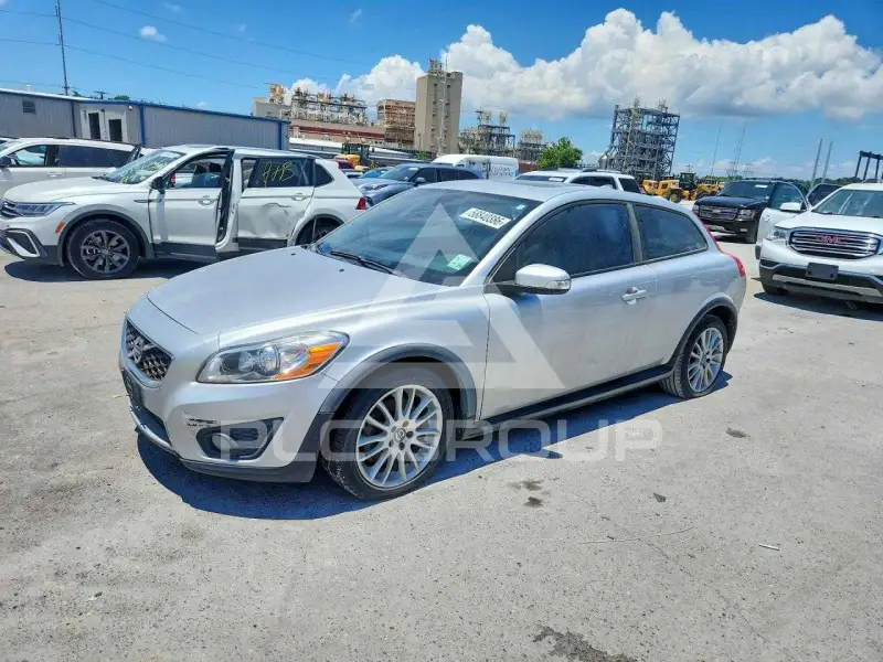 2011 Volvo C30 фото