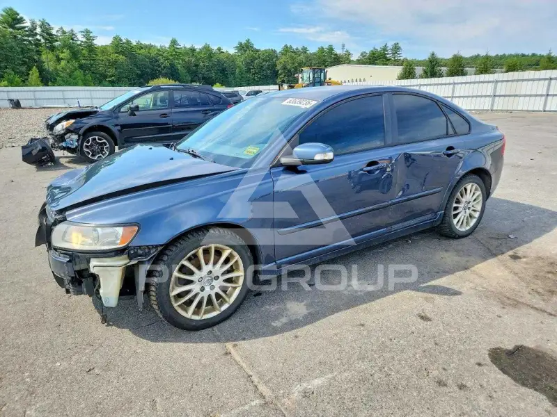 2011 Volvo S40 фото