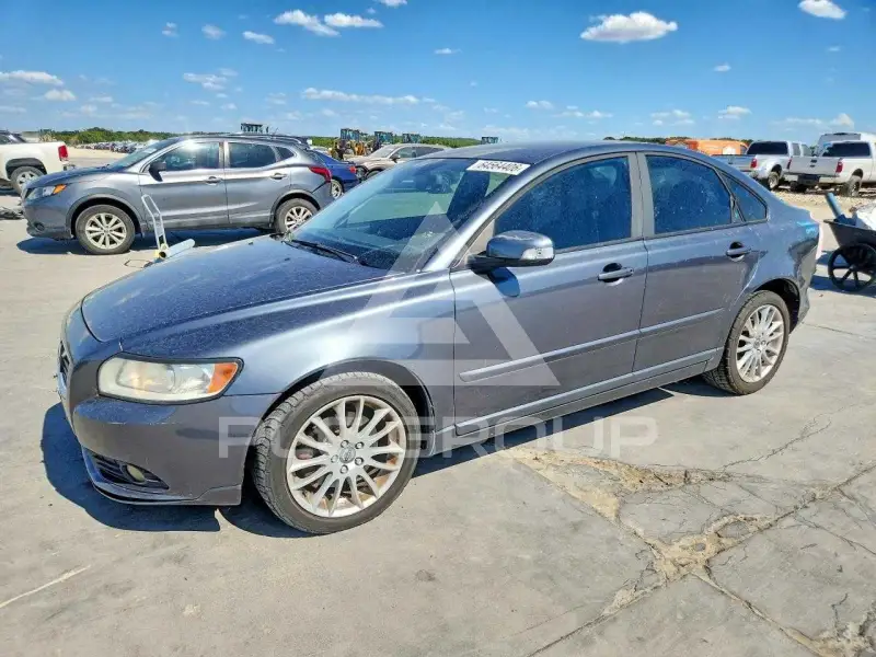 2011 Volvo S40 фото