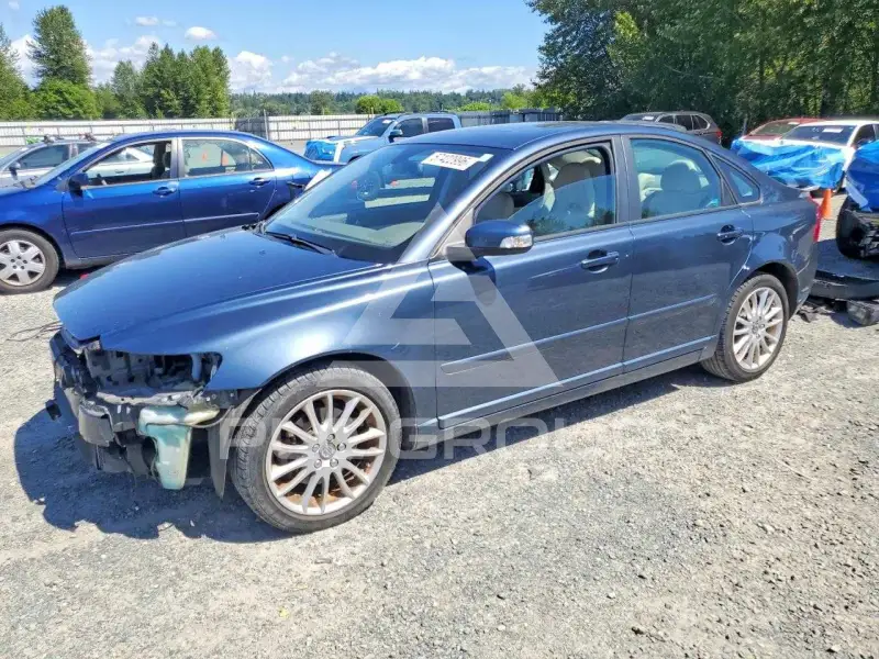 2011 Volvo S40 photo