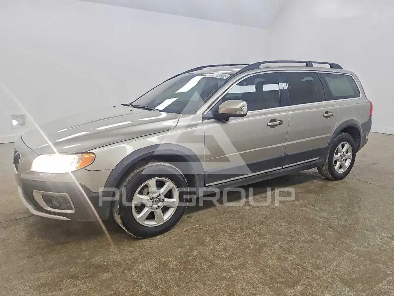2011 Volvo XC70 photo