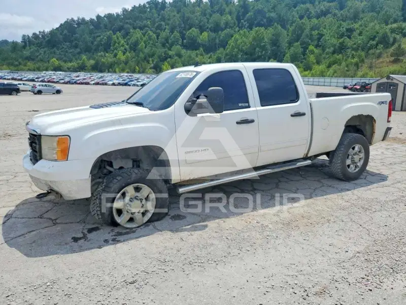 2011 GMC Sierra photo