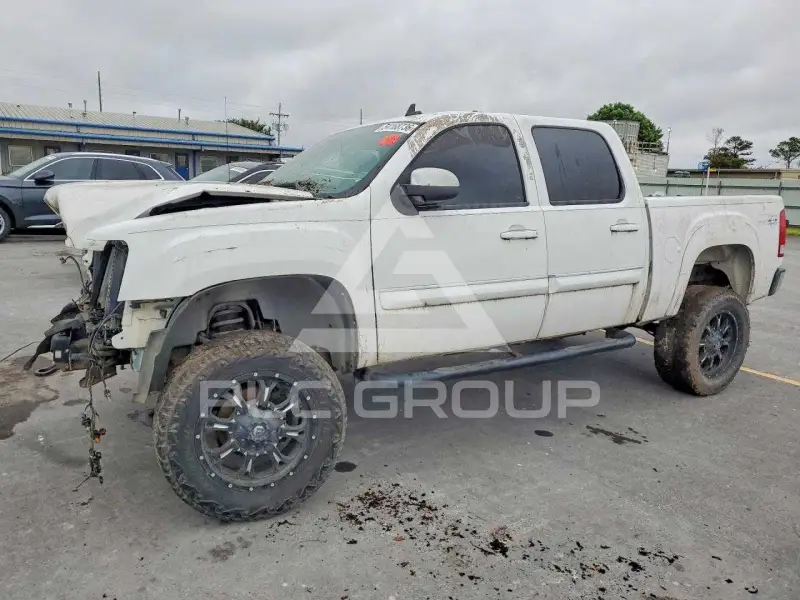 2011 GMC Sierra photo