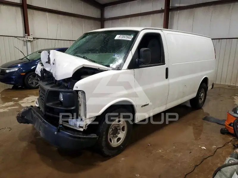 2011 GMC Savana фото