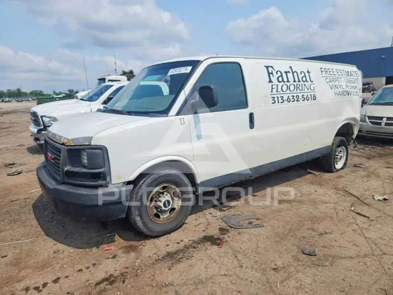 2011 GMC Savana photo
