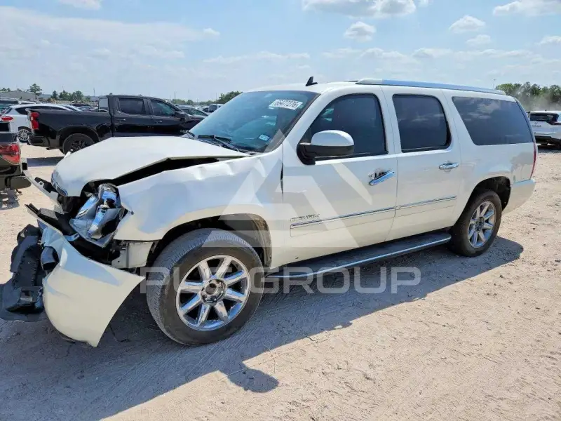 2011 GMC YUKON фото