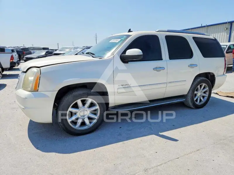 2011 GMC YUKON фото