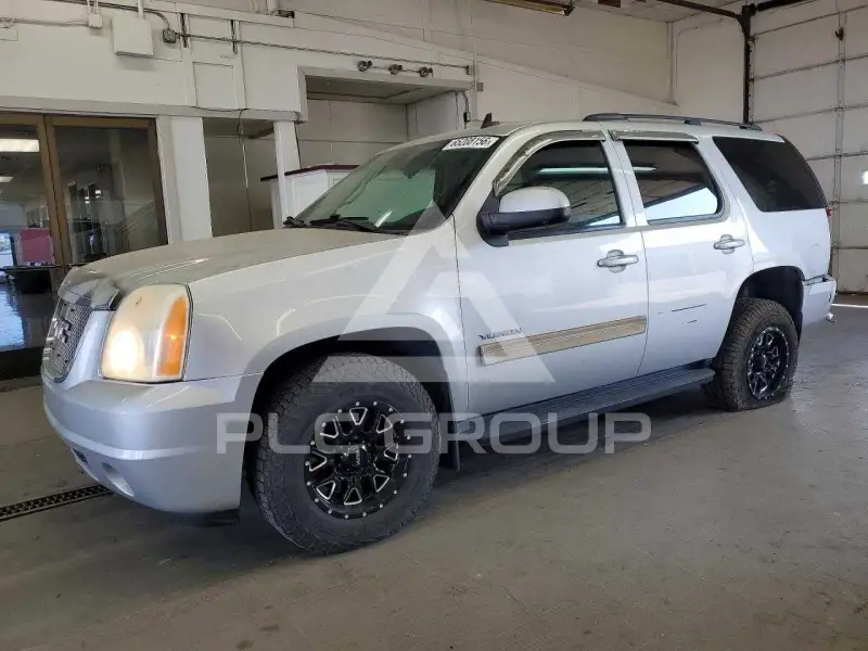 2011 GMC YUKON фото