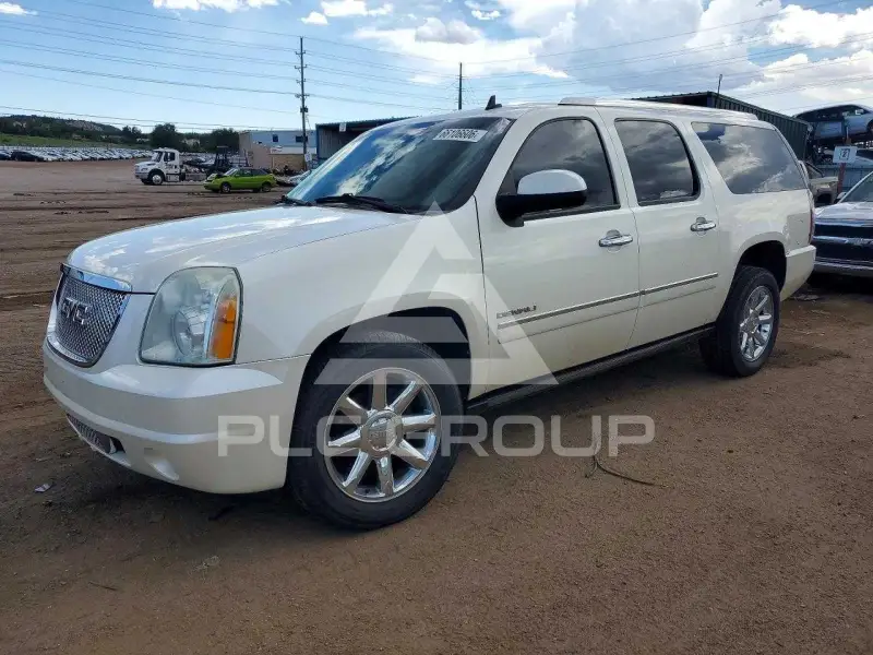 2011 GMC YUKON фото