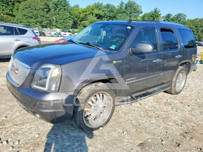 2011 GMC YUKON фото