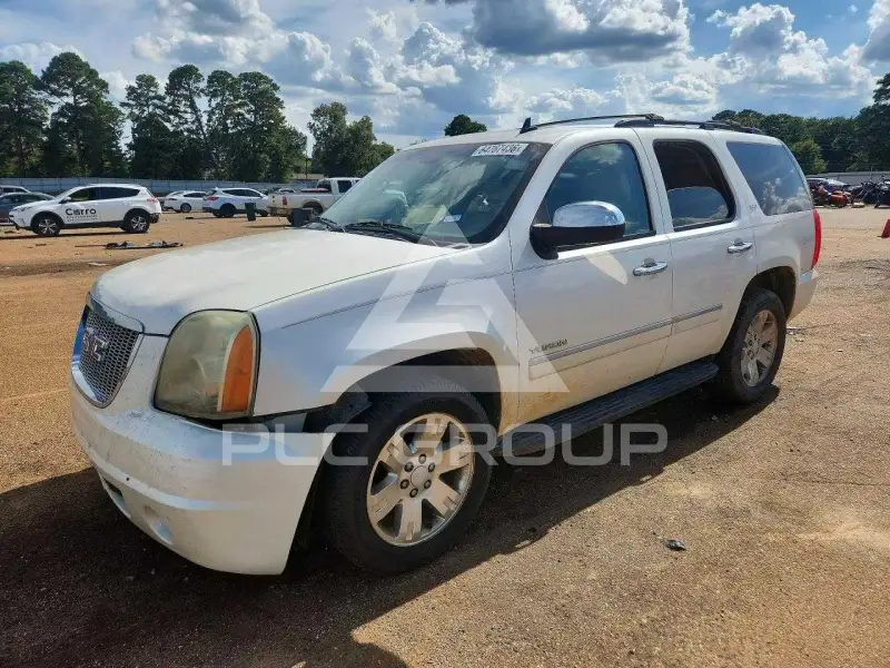 2011 GMC YUKON фото