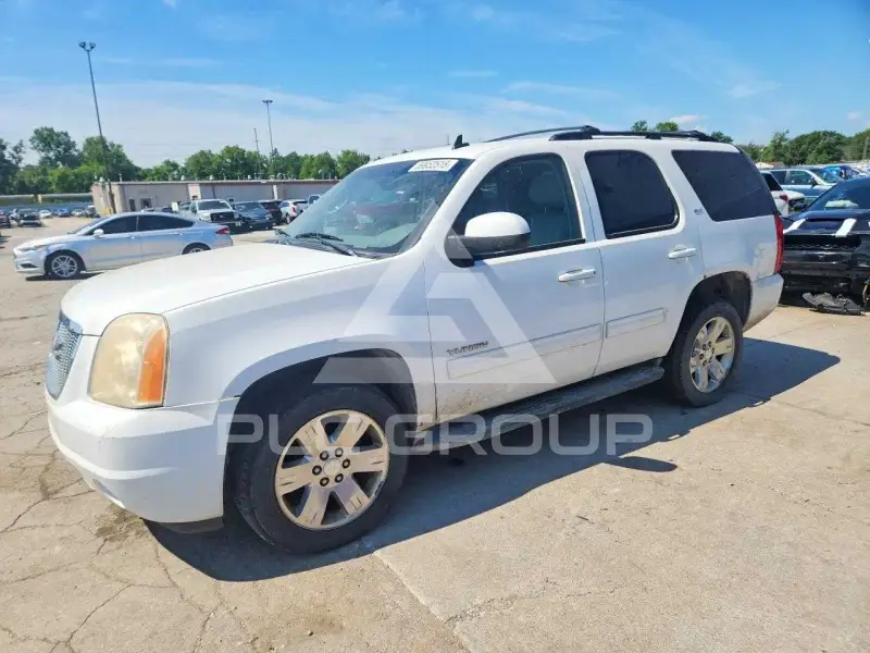 2011 GMC YUKON фото