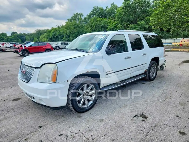 2011 GMC YUKON photo