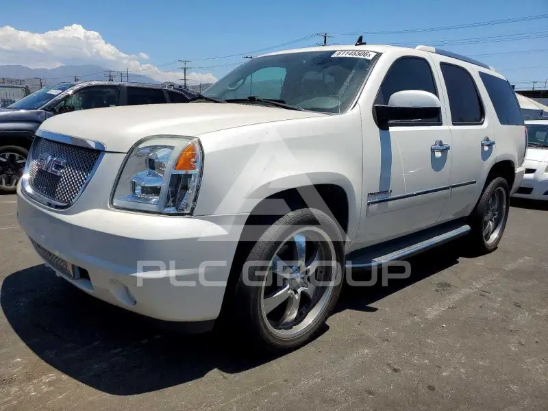 2011 GMC YUKON фото