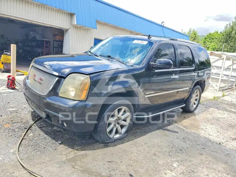 2011 GMC YUKON фото