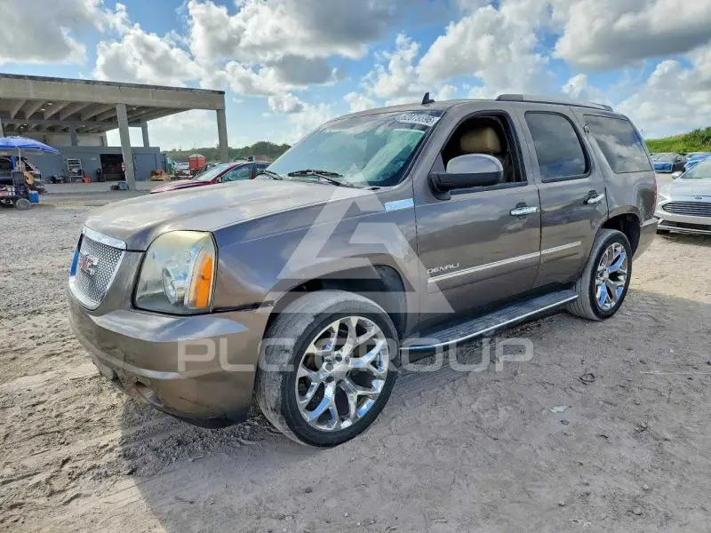2011 GMC YUKON photo