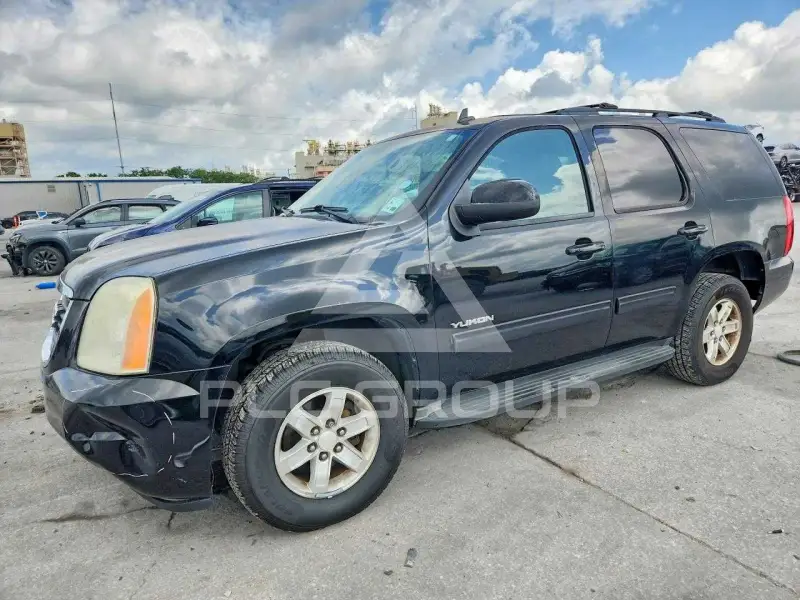 2011 GMC YUKON photo