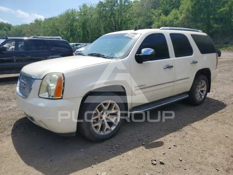 2011 GMC YUKON фото