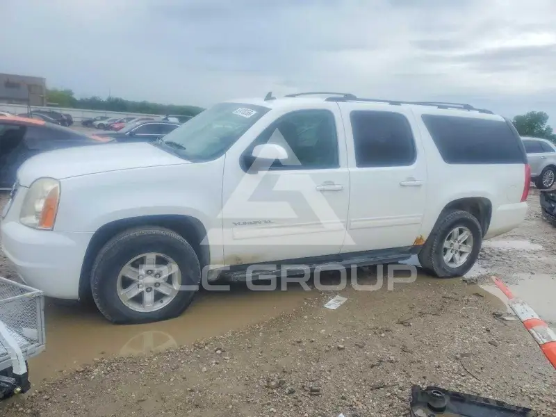2011 GMC YUKON фото
