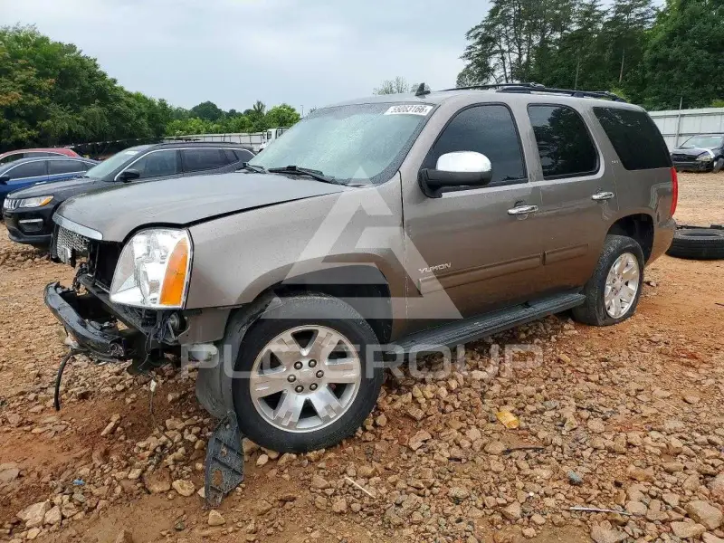 2011 GMC YUKON фото