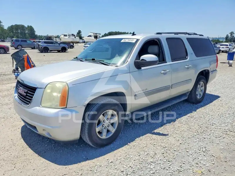 2011 GMC YUKON фото