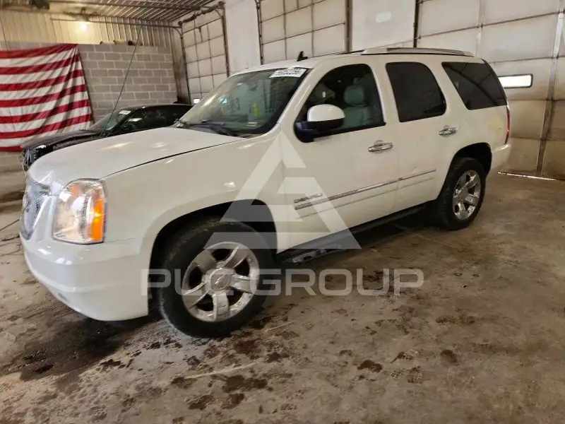 2011 GMC YUKON фото