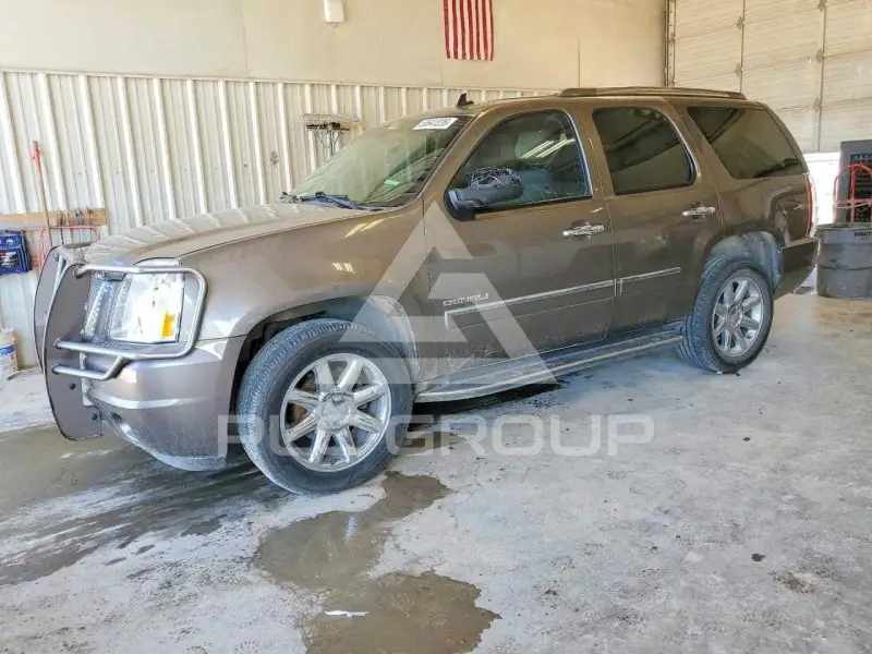 2011 GMC YUKON фото