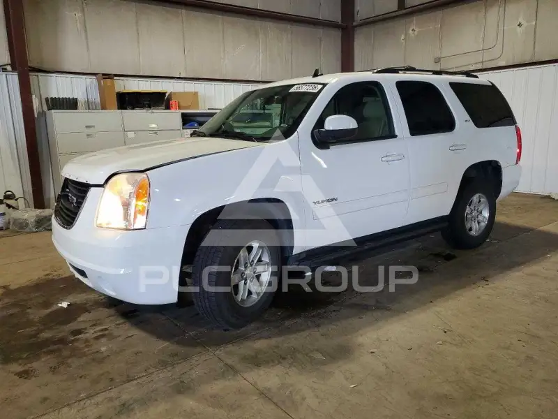 2011 GMC YUKON фото