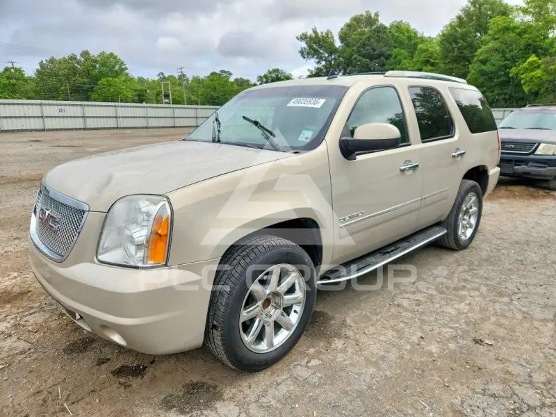 2011 GMC YUKON фото
