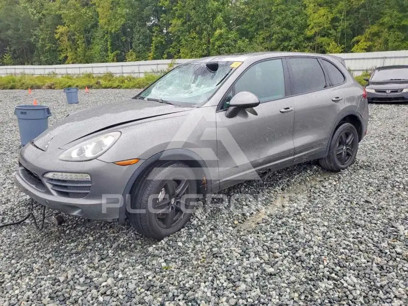 2011 Porsche Cayenne photo
