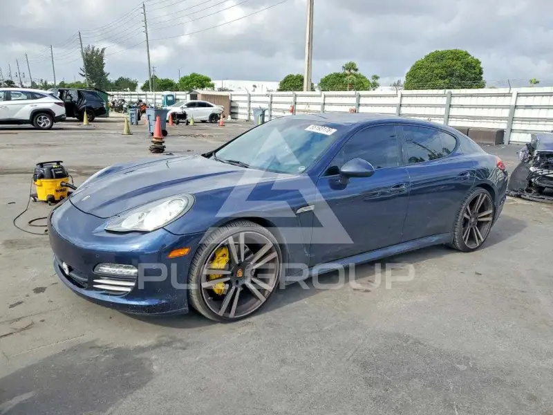 2011 Porsche Panamera photo