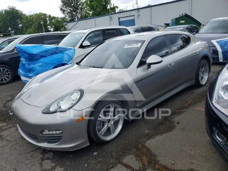 2011 Porsche Panamera photo