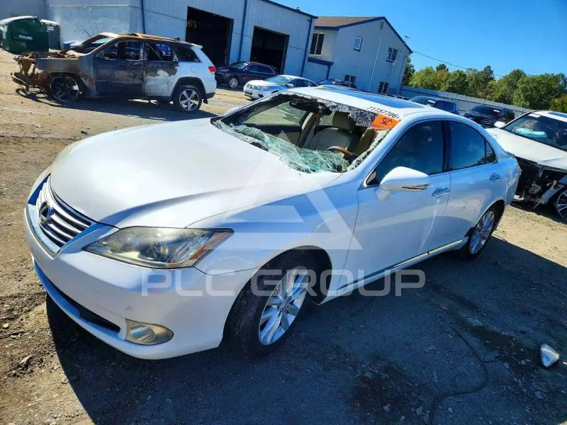 2011 Lexus ES350 photo