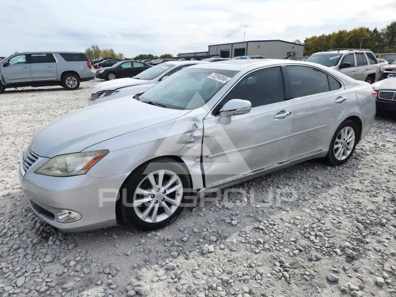 2011 Lexus ES350 photo