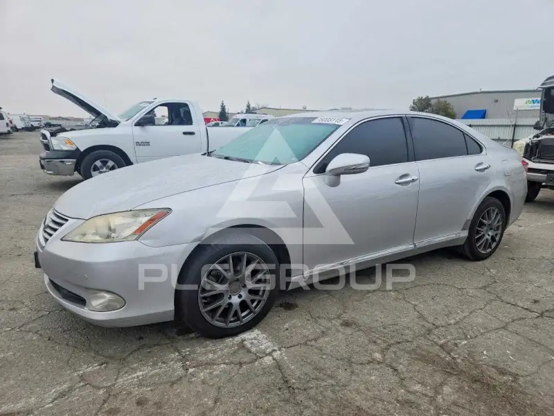 2011 Lexus ES350 photo