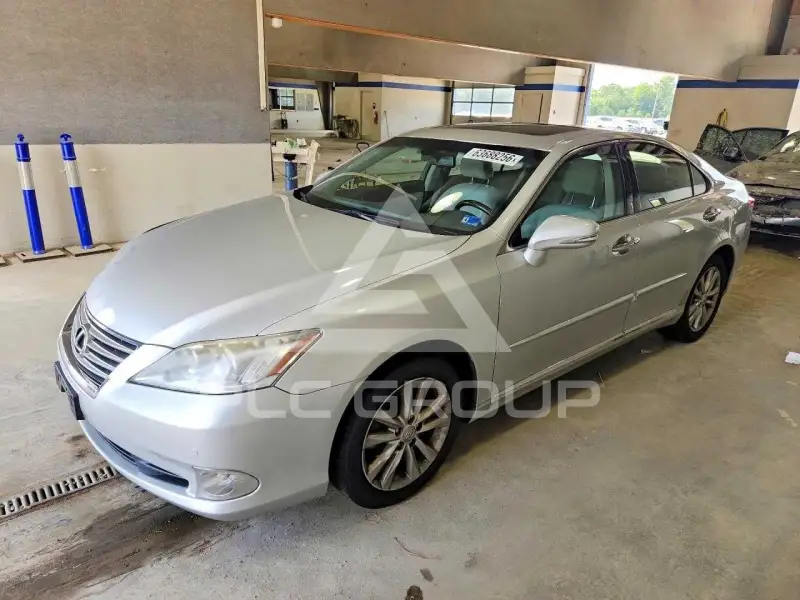 2011 Lexus ES350 фото
