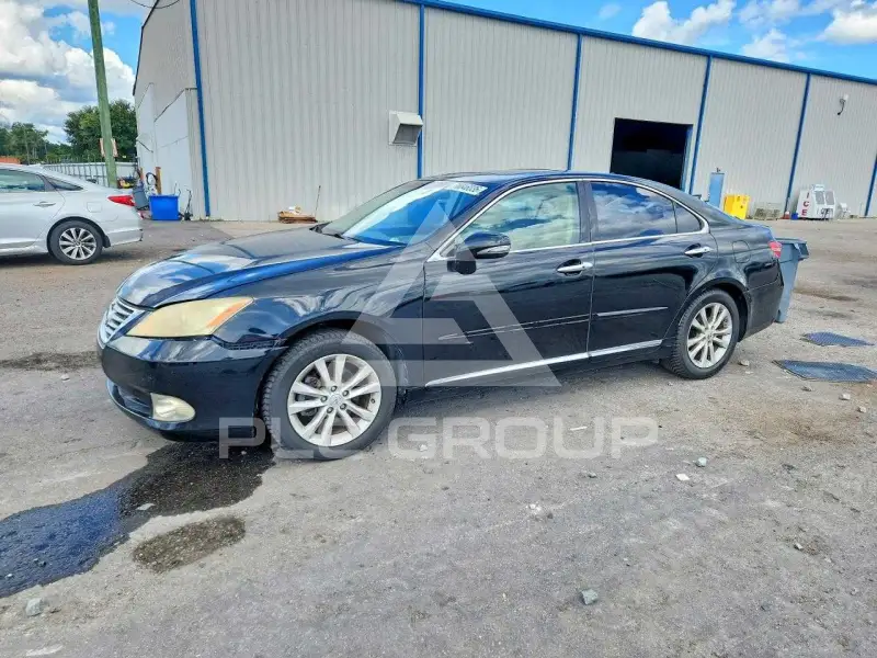 2011 Lexus ES350 photo