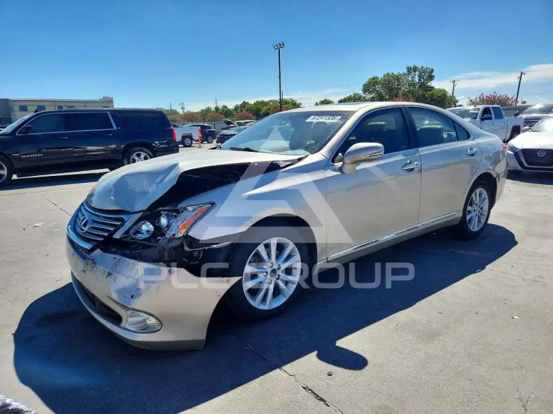 2011 Lexus ES350 photo