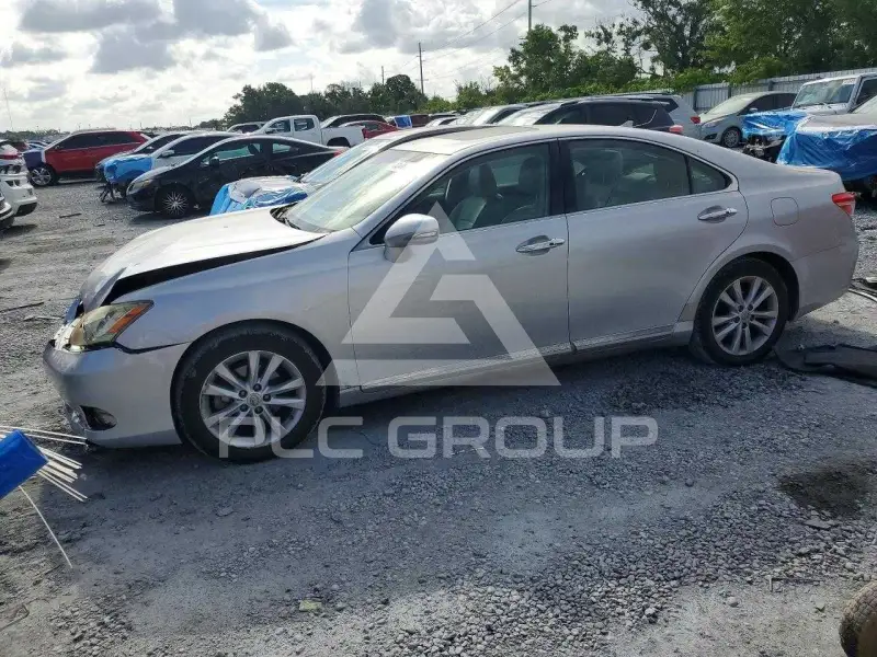 2011 Lexus ES350 photo