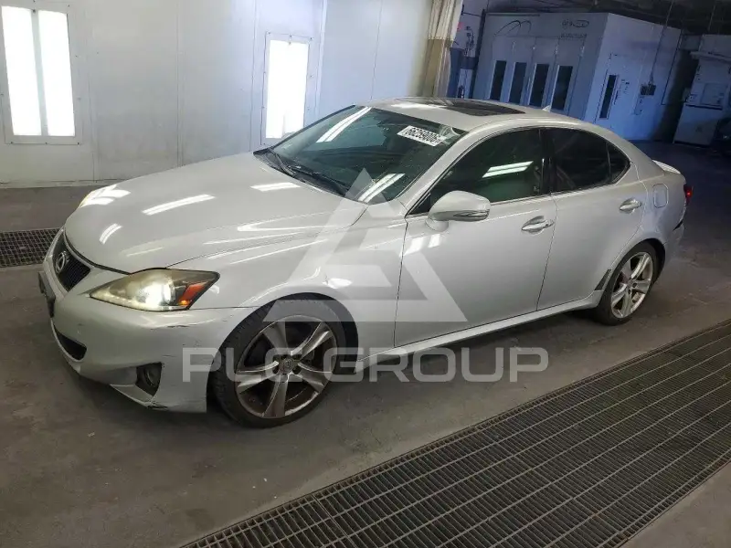 2011 Lexus IS фото